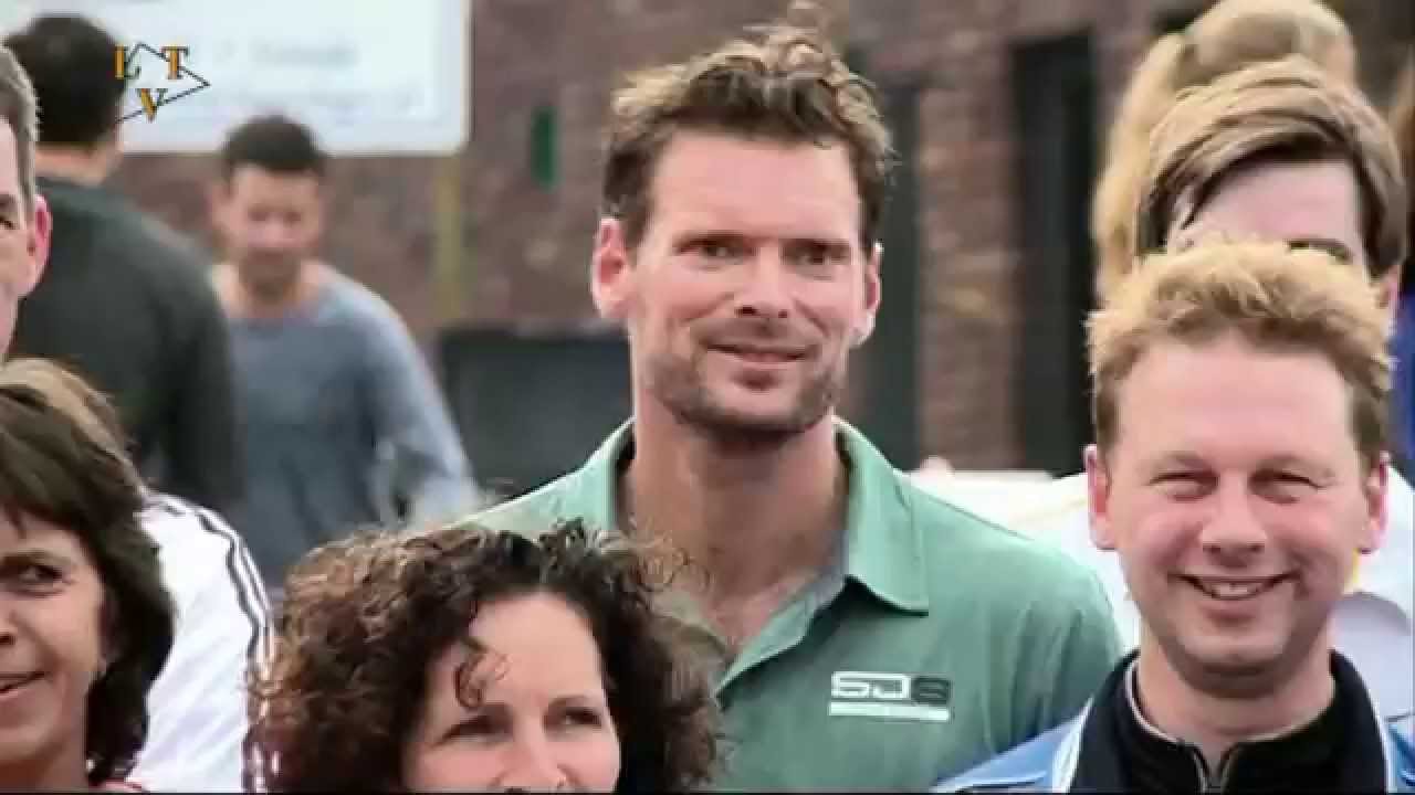Opening tennispaviljoen de Witte Schare uit Schaijk