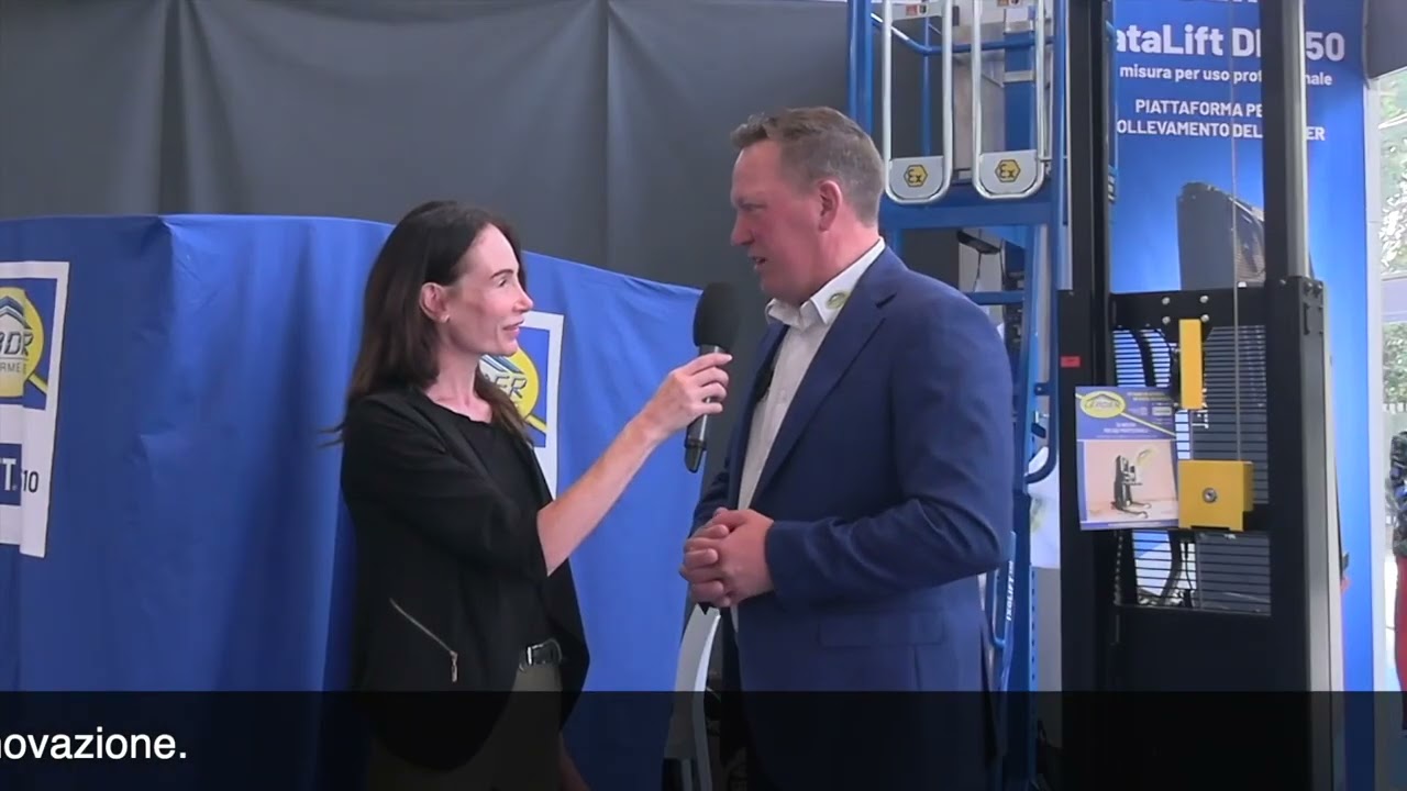 LEADER PIATTAFORME AEREE - INTERVISTA JOHAN FRIIS - FIERA AMBIENTE LAVORO 2025