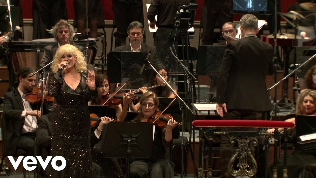 Valeria Lynch - Rompecabezas (En Vivo)