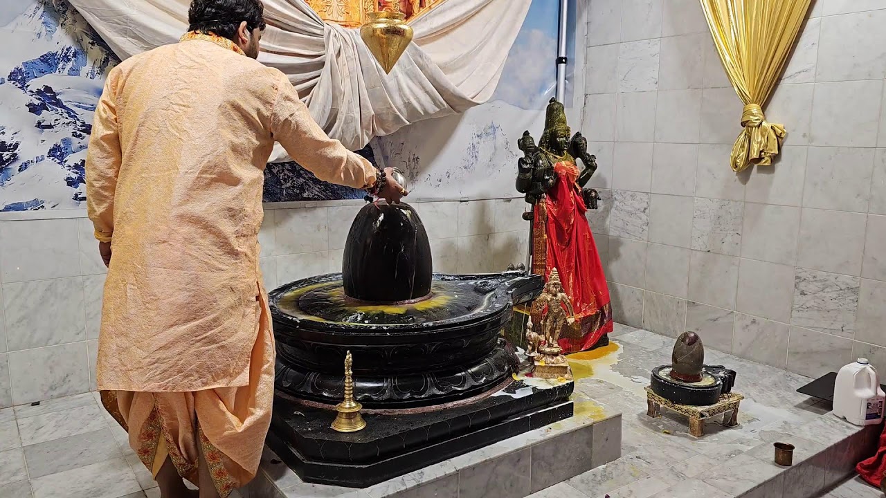 On Diwali, Shiv Abhisheka, #hanuman #mandir Monday, October 20, 2025 #chicago #usa