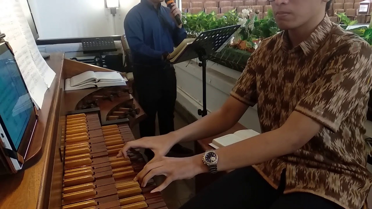 Kristus Bangkit, Kristus Mulia (Puji Syukur/PS 524, Gita Bakti/GB 181) + Improvisasi - Orgel Paulus