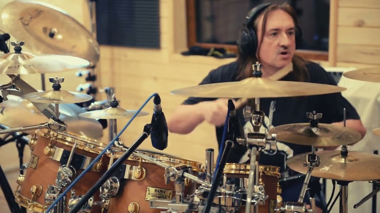 ROCKOMOTIVE - Czy mnie jeszcze pamiętasz? (Official Studio Video)