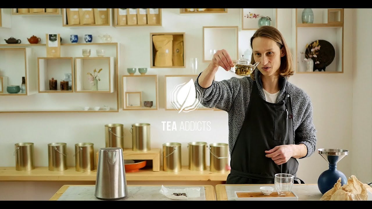 TEA ADDICTS - Teeverkostung Tea Tasting - Bricks & Breaks Weisser Tee, Fujian White Tea Cakes, China