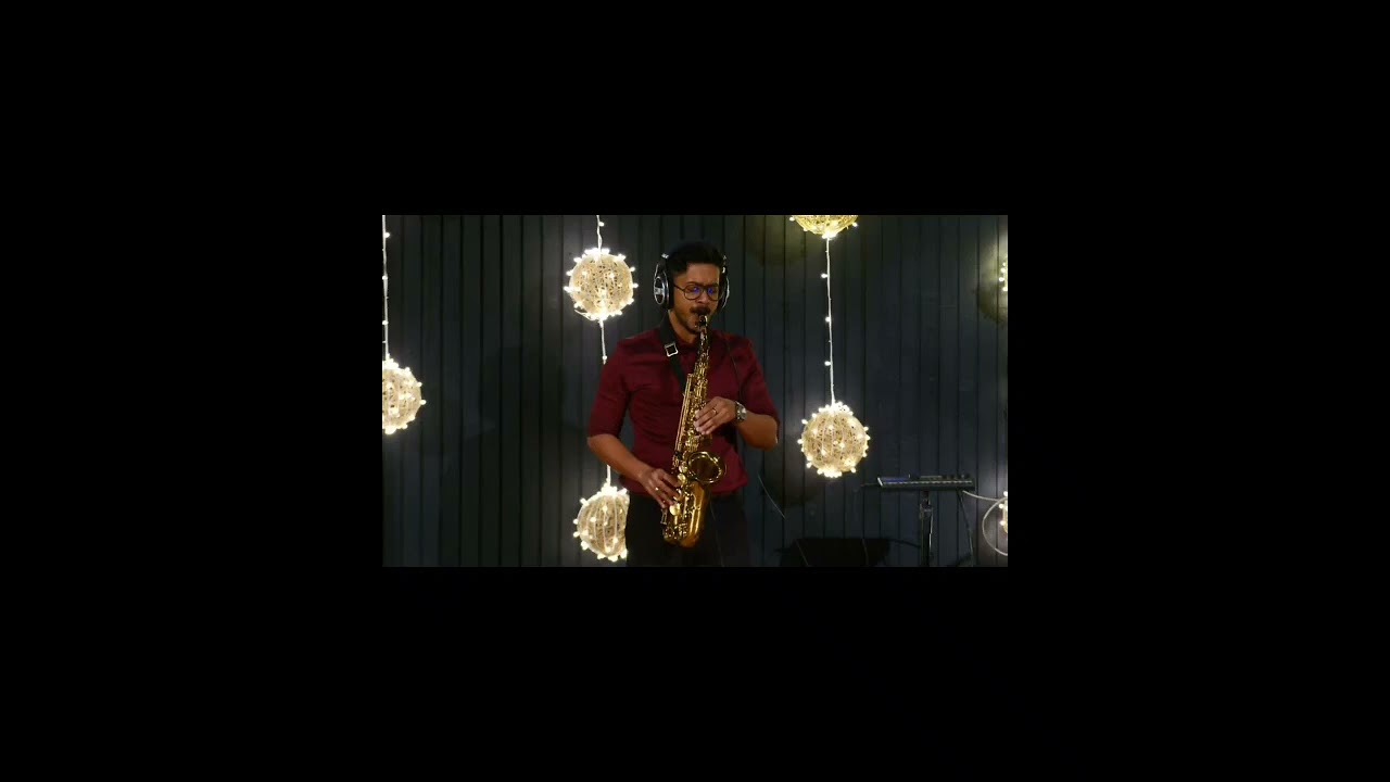 Wayne Fernandez on the Saxophone