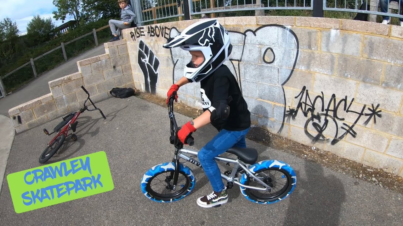 Road Trip to Crawley Skatepark !!