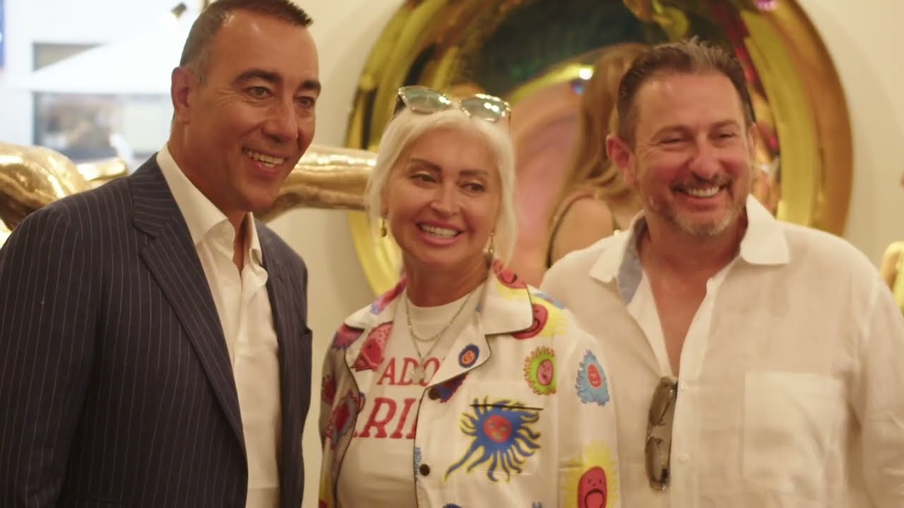 LORENZO QUINN MONUMENTAL EXHIBITION INAUGURATION IN SAINT TROPEZ