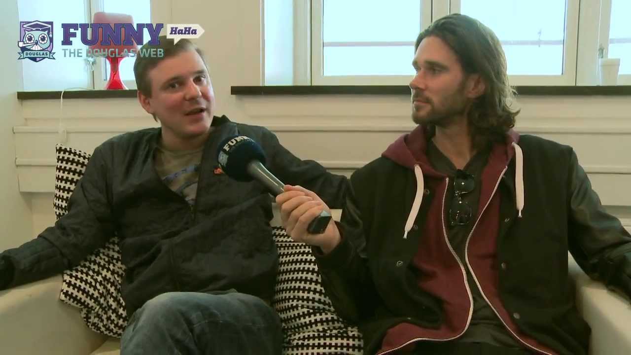 Bag om Live Fra Bremen. Med FunnyHaHa i Sofaen 1
