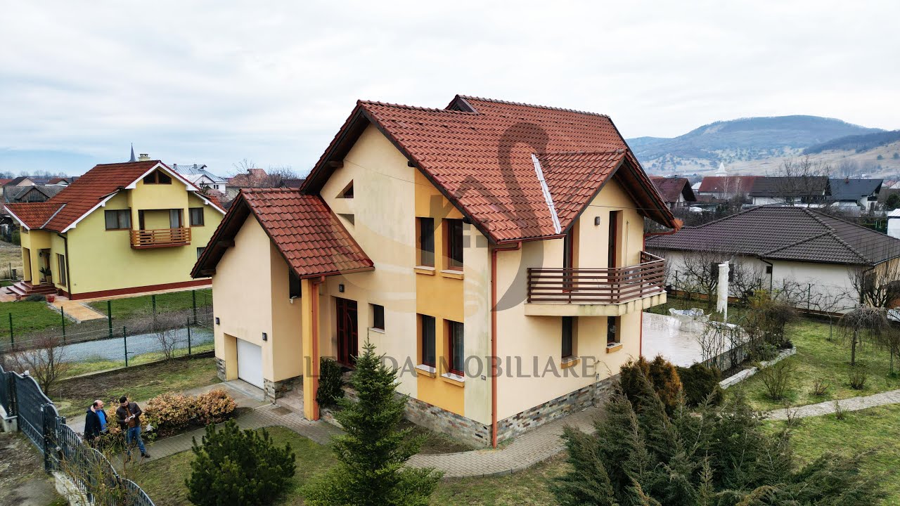 CASĂ CU GRĂDINĂ| Bistrita | Lebada Imobiliare |