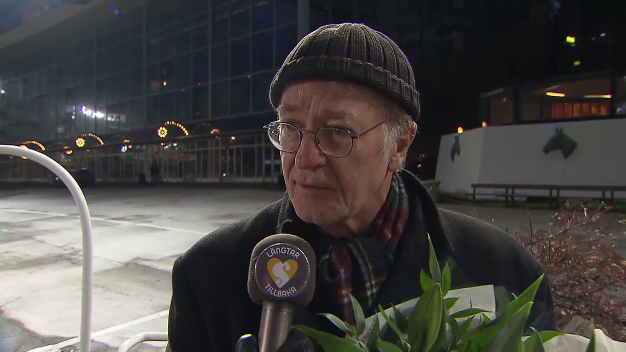 Tom Alandh gratuleras på Solvalla