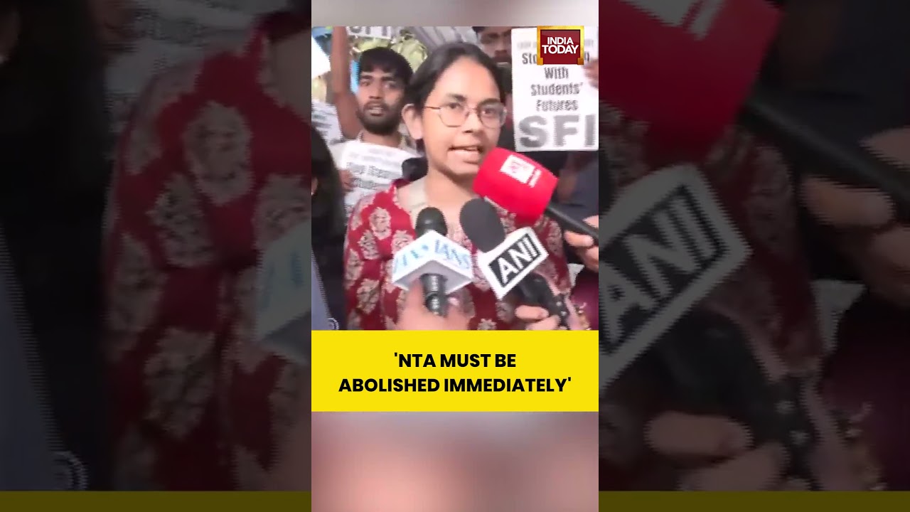 NEET Paper Leak: Students&rsquo; Federation of India Protests Over NEET Exam Cancellation