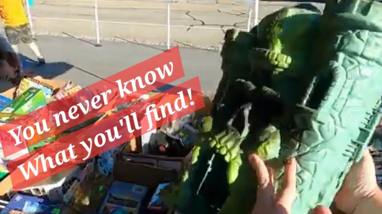 Diggin For Toys is Half the Fun. Toy Vault Warehouse Sale #toys #retro #80s