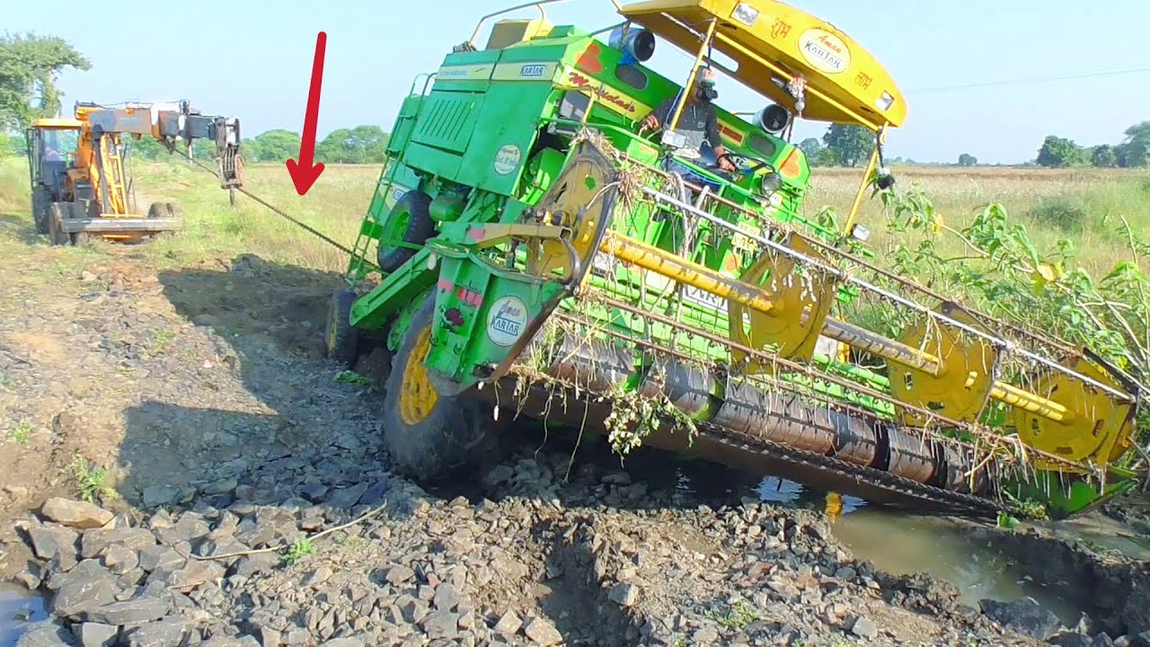 Kartar 4000 Combine Harvester Stuck Badly in the Mud Pulling Escort Hydra Early in the morning
