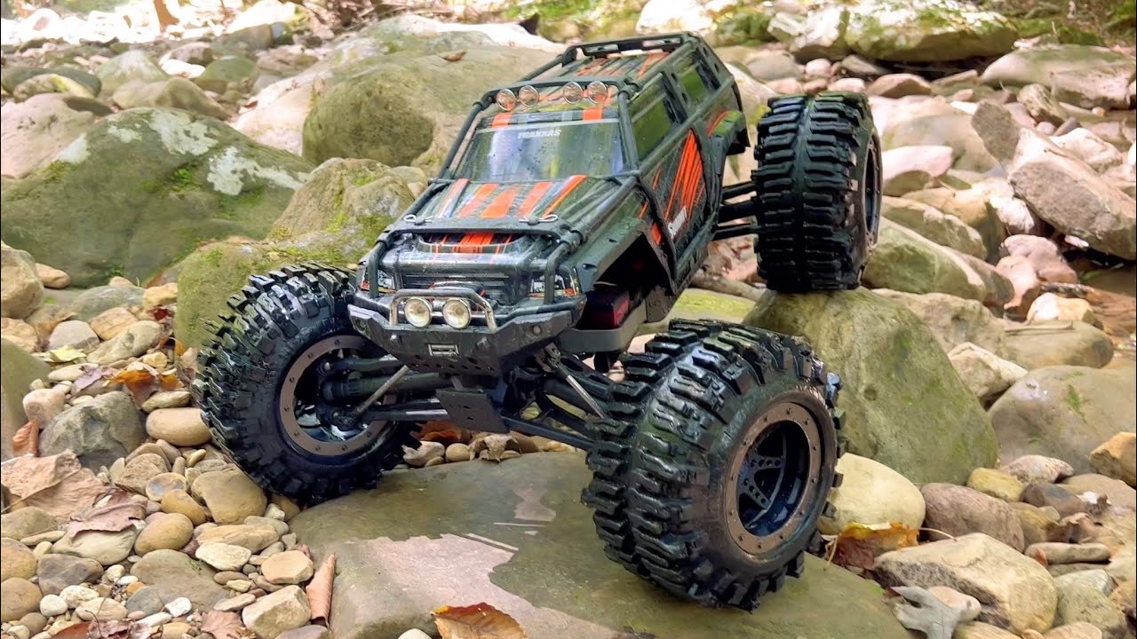 Traxxas Summit 1/10 with RC4wd Mudslingers - TENNESSEE ROCK CRAWLING!!