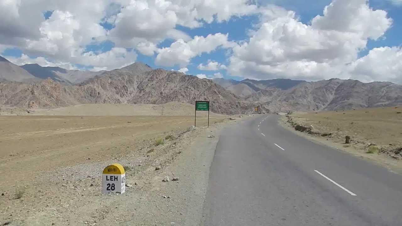 Martian Landscape - Srinagar to Leh Bicycle Tour
