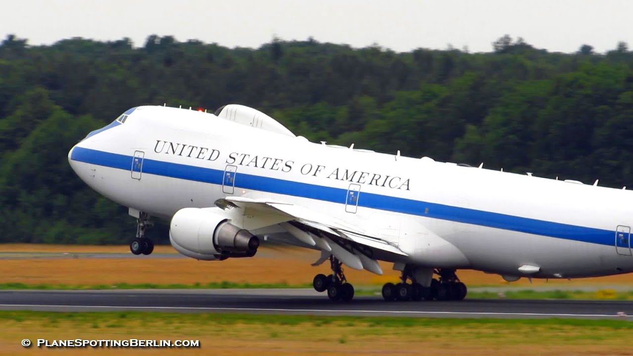 RARE! United States Air Force Boeing E-4B [31-677] ► Takeoff from Berlin Tegel Airport [Full HD]