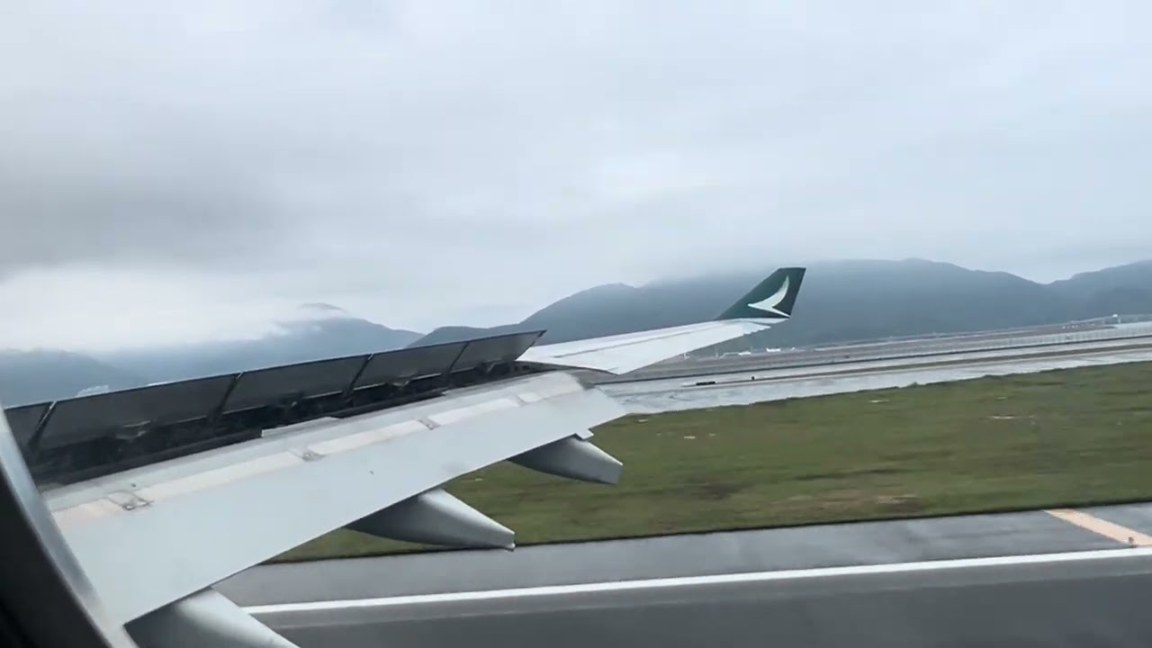 MY FLIGHT REPORT: Cathay Pacific CX714 Airbus A330 arriving at Hong Kong [HKG] from Singapore [SIN]