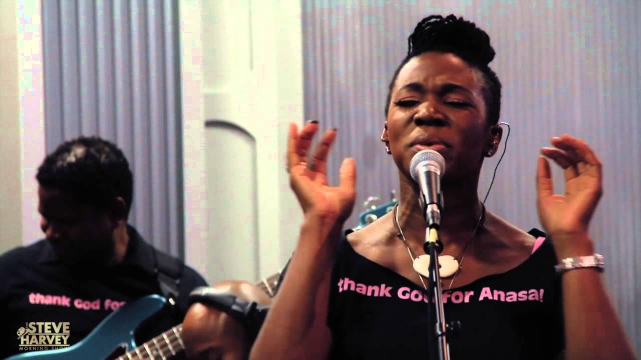 India.Arie Performs 