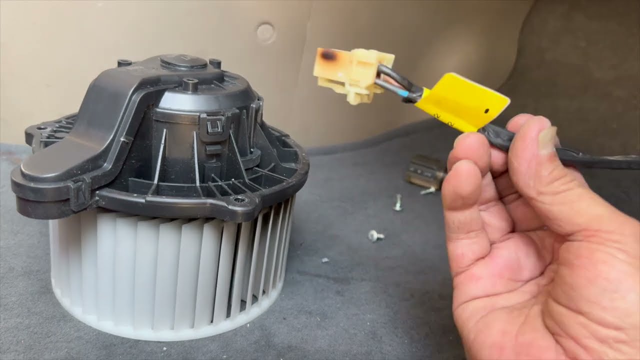 2012 KIA SEDONA 3.5 REMPLAZO DEL BLOWER MOTOR