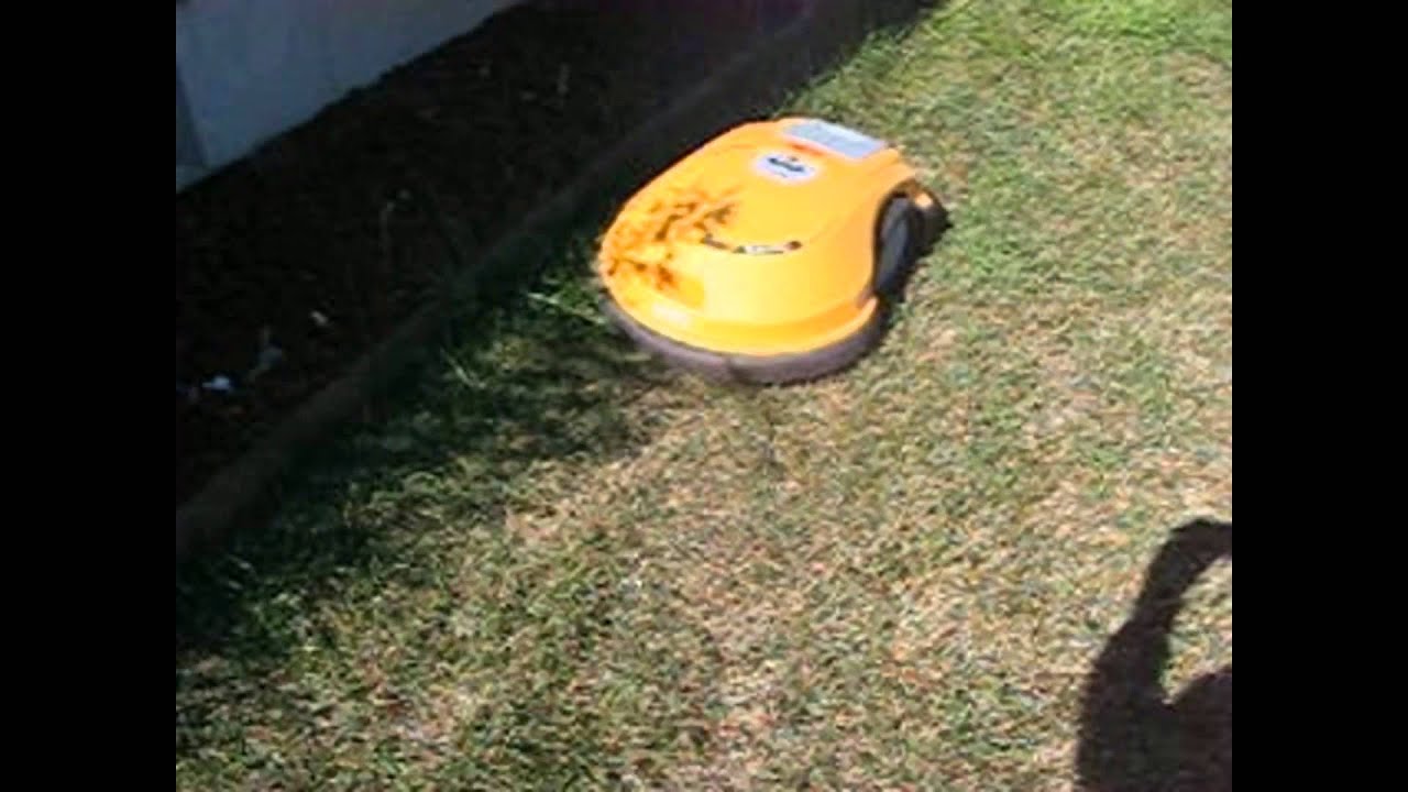 Friendly Robotics Robomow