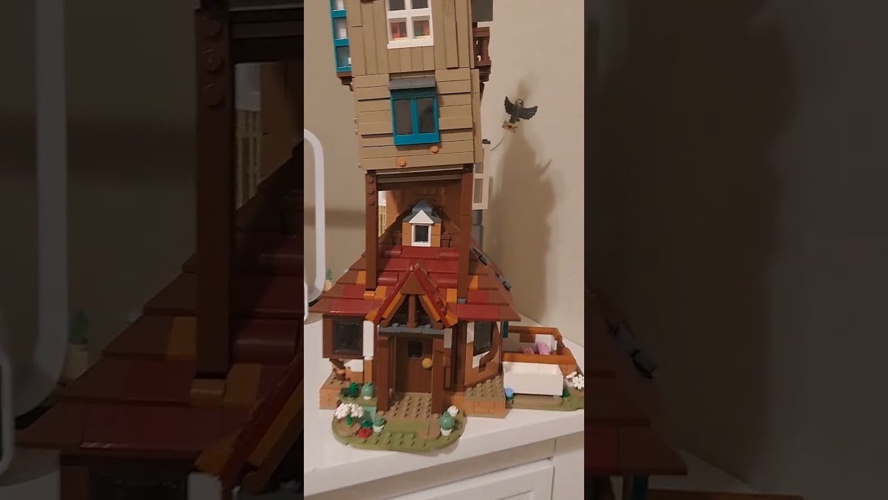 Lego burrow Review with all of the gift with purchases!