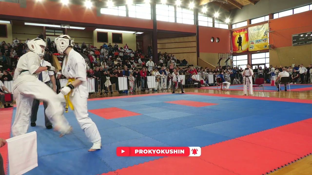 16-17yr 1/4 +65kg Oliwia Albrycht - Patrycja Leszczuk (aka) 7th Ichiban IKO Polish Kyokushin Cup