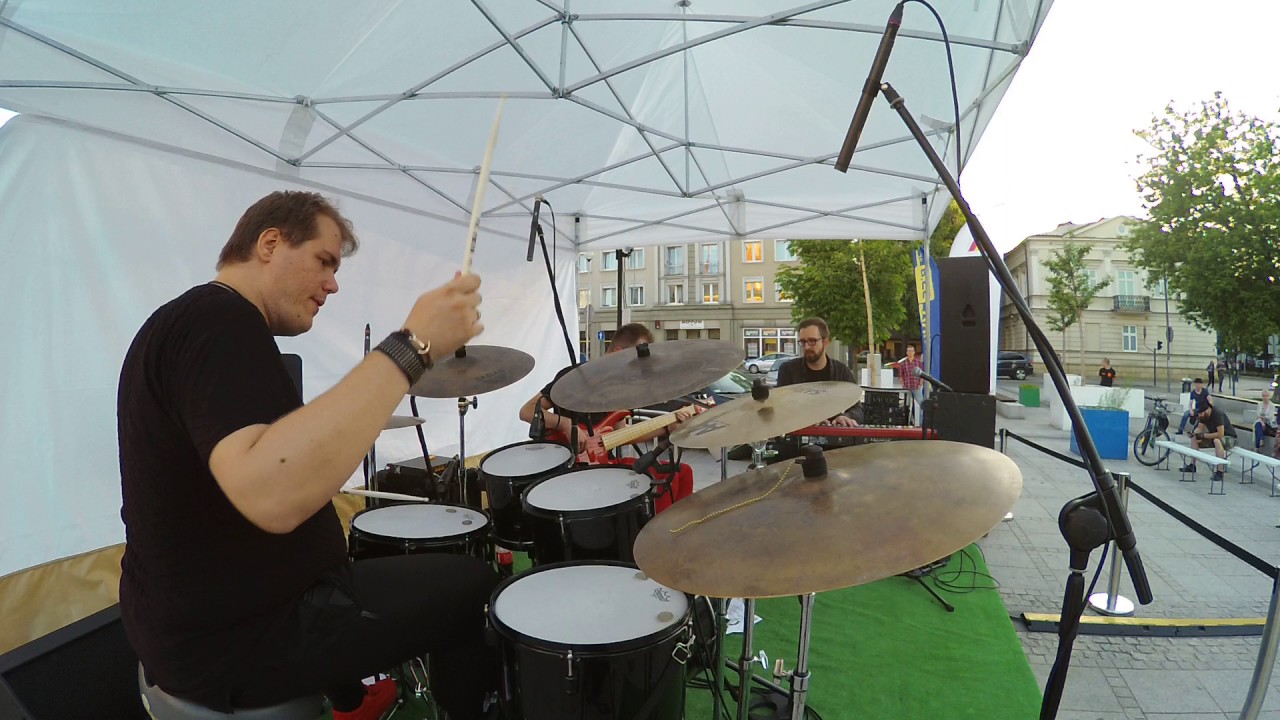 Zagmatwany Piątek Drum Solo