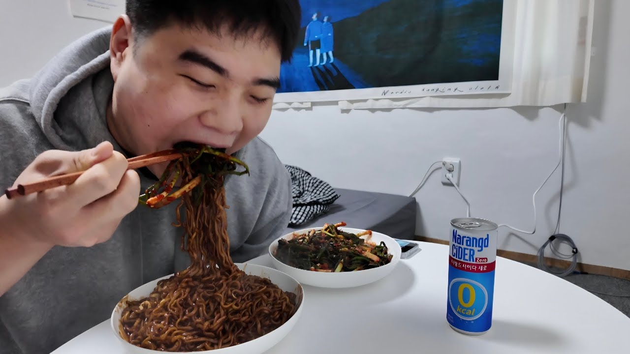 당연한 조합(사천짜파게티4개 + 파김치)