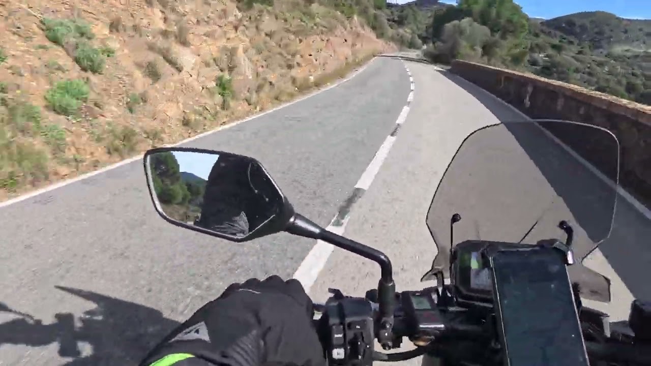 Honda CB750 Hornet -Yamaha MT09, Port de la Selva a Cadaqués Gi-613