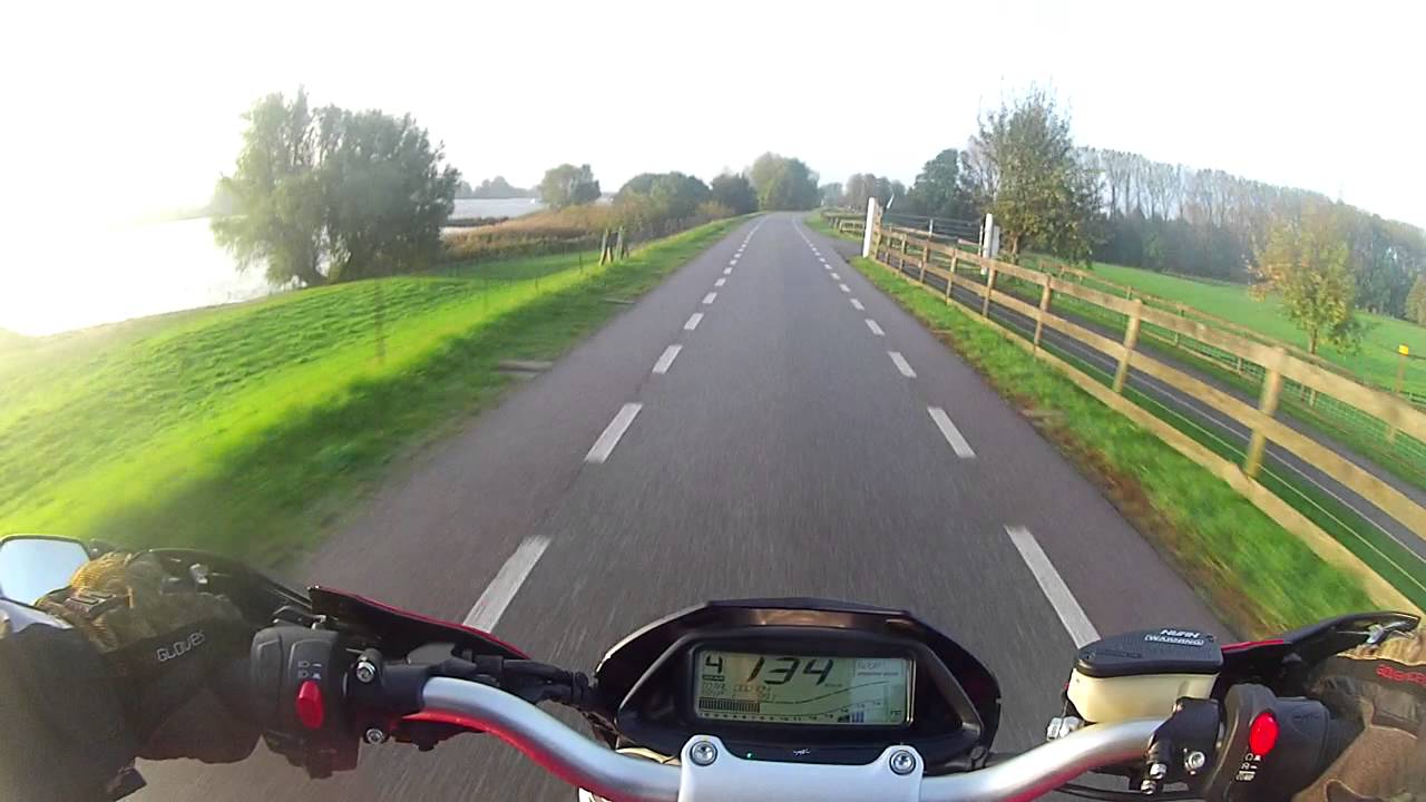 MV Agusta Rivale First Ride