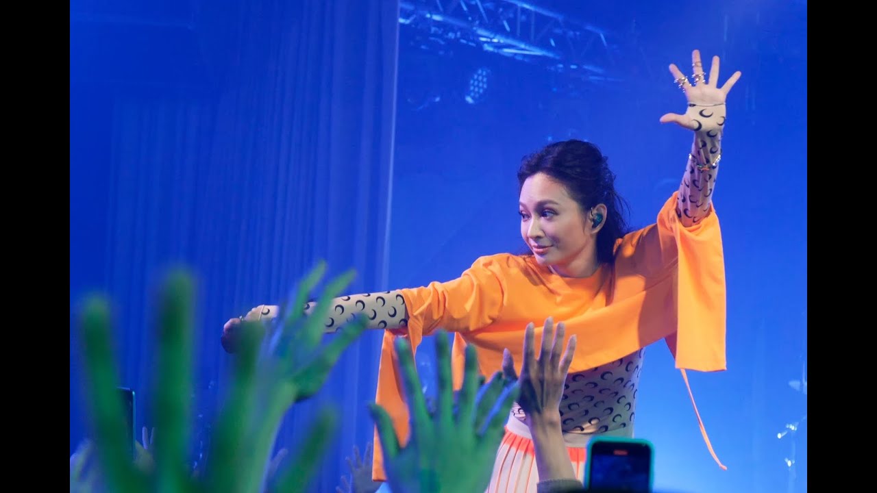 Faye 詹雯婷 2022《在雲彩上跳舞 嘰嘰喳喳》Tour Legacy Taipei 音樂展演空間