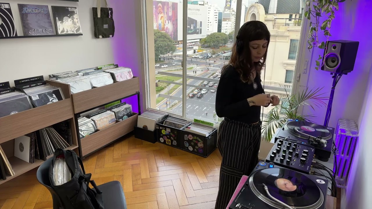 Helling | In-Store House Vinyl Session at Cyberwax | 1 Hour Mix
