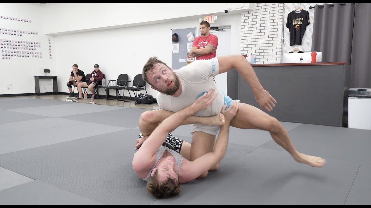 Two old butt scooters wrestle (Craig Jones x Keenan Cornelius)