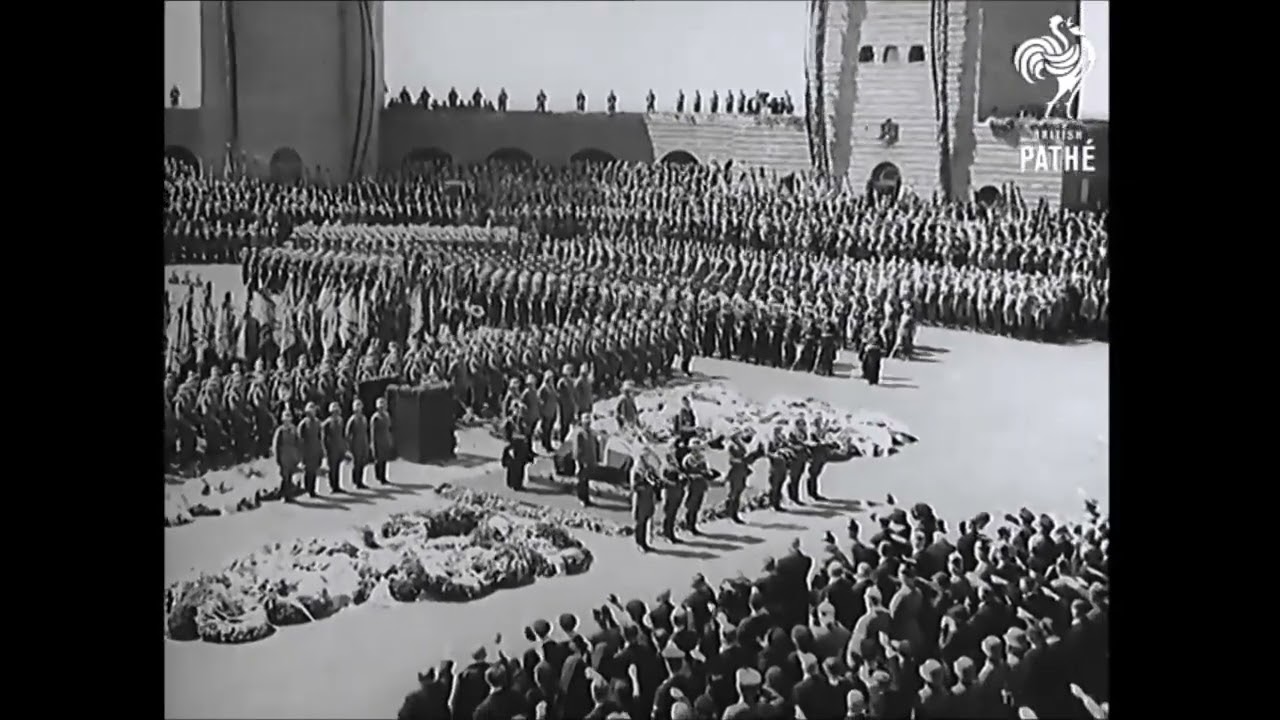 Beisetzung des Reichspräsidenten Paul von Hindenburg im Tannenberg-Nationaldenkmal bei Hohenstein