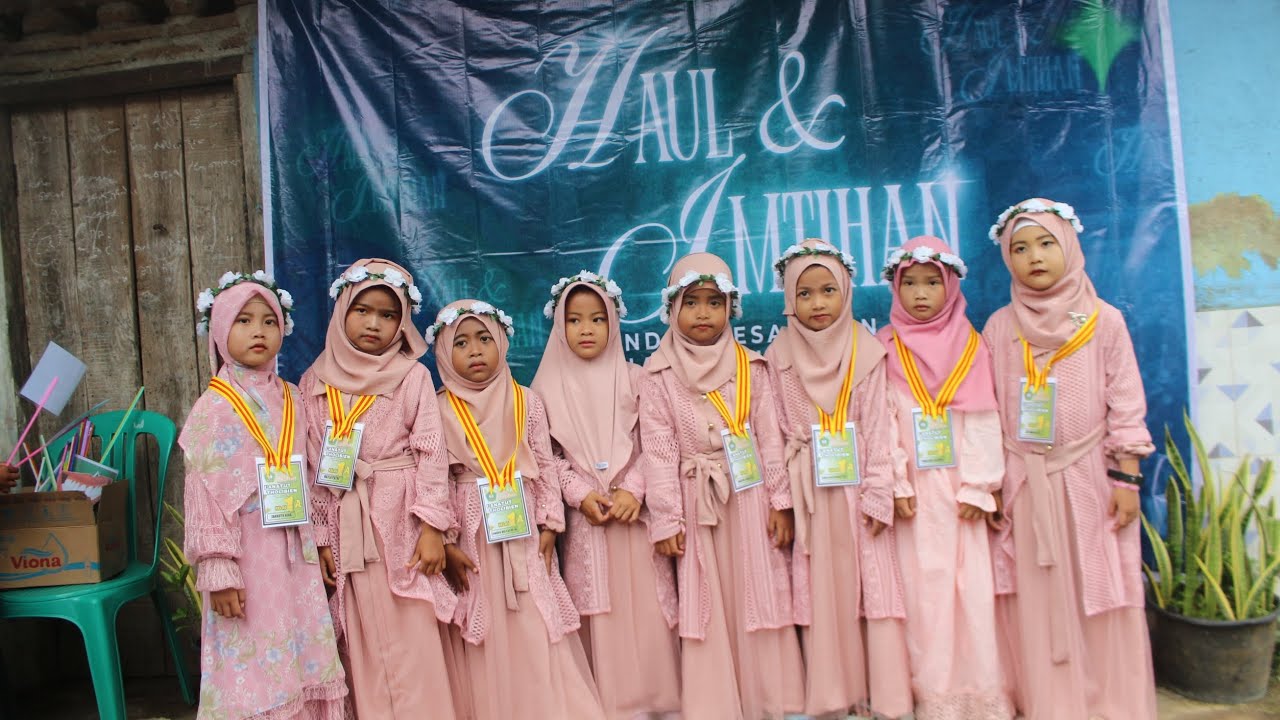 TARI MAULID NABI DARI KELAS 1 IBTIDAIYAH PONPES & MADRASAH I'ANATUT THOLIBIEN 