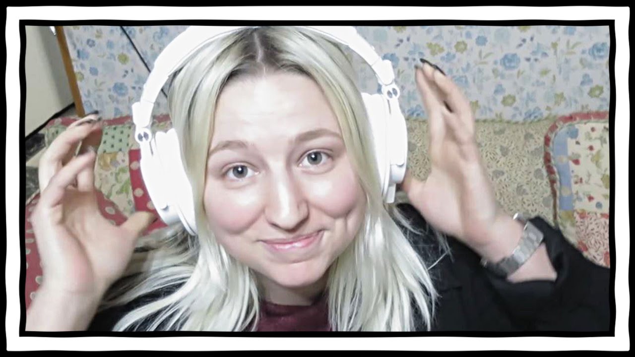 NEW HEADPHONES FOR MEGAN! [VLOG 10]