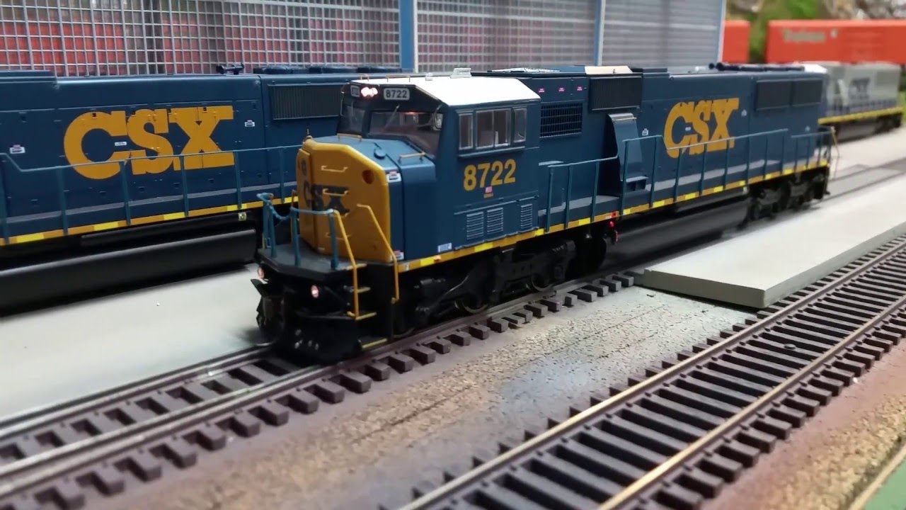 Athearn Genesis SD60I CSX#8722 For sale