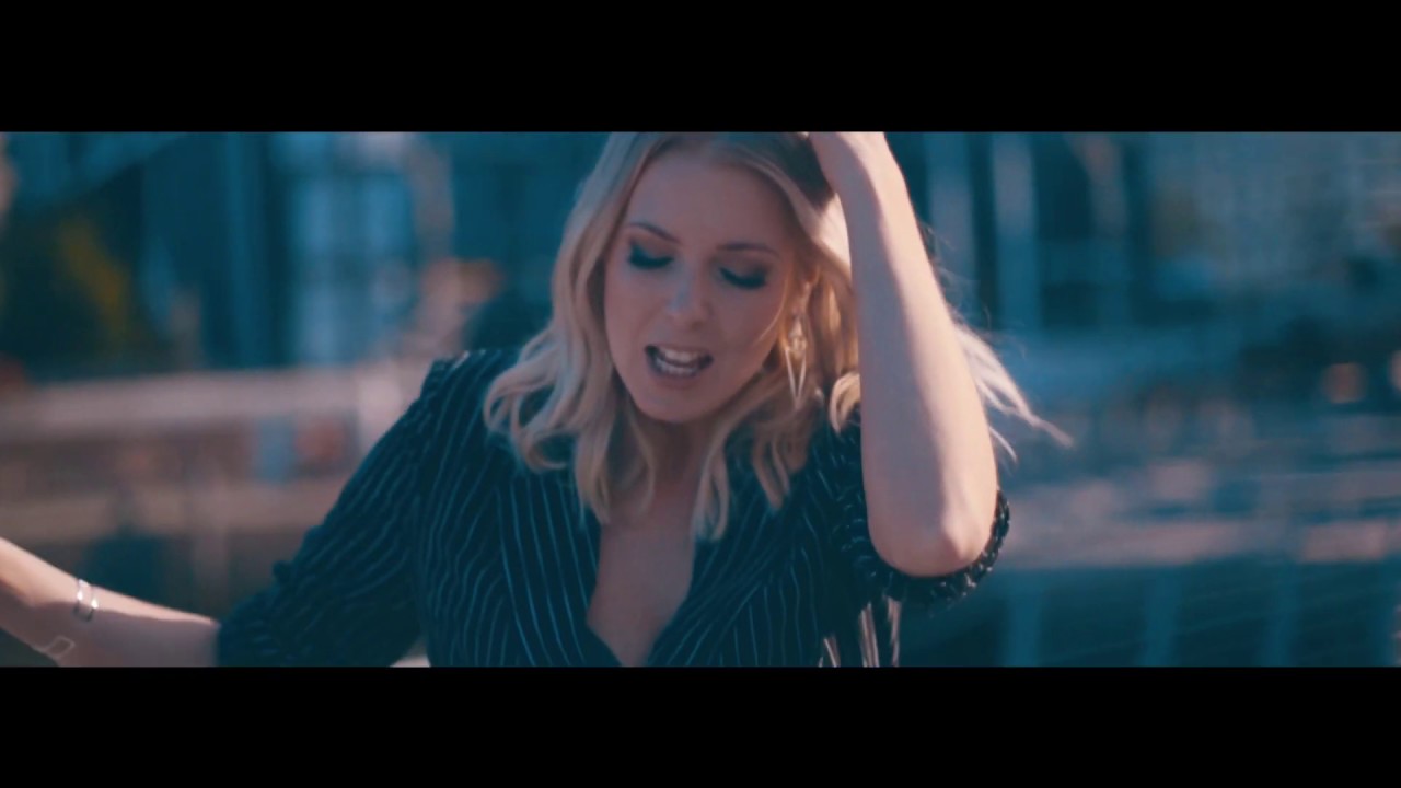 Daniela Lorenz - Einer von Millionen /// Das offizielle Musikvideo