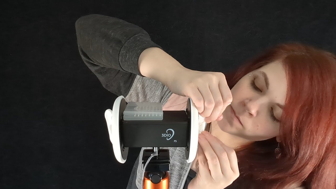 ASMR - Ear Picking, Brushing and Misting - Close Panning Triggers - No Talking