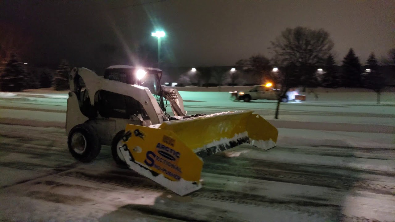 Bobcat S300 Plowing Snow Arctic Sectional LD12