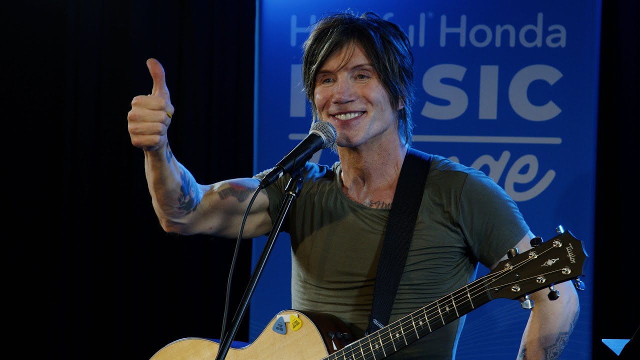 John Rzeznik visits the Helpful Honda Music Lounge