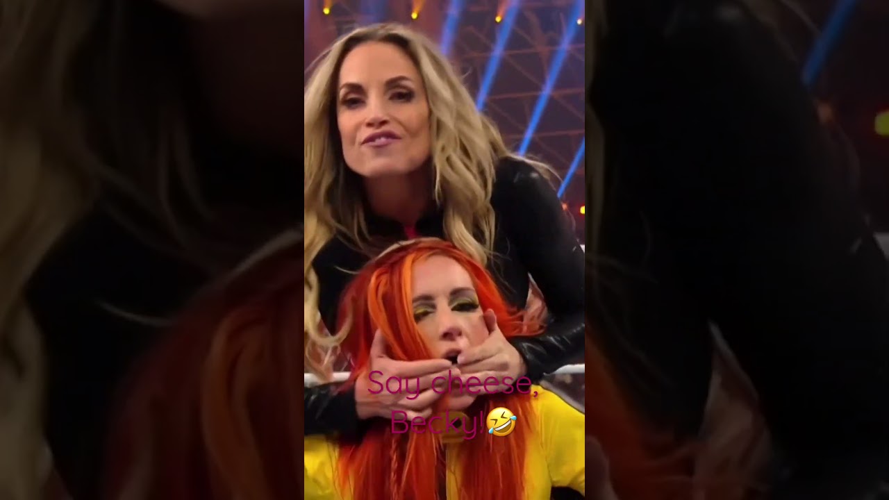 Trish Stratus Forces Becky Lynch to Smile 🤣