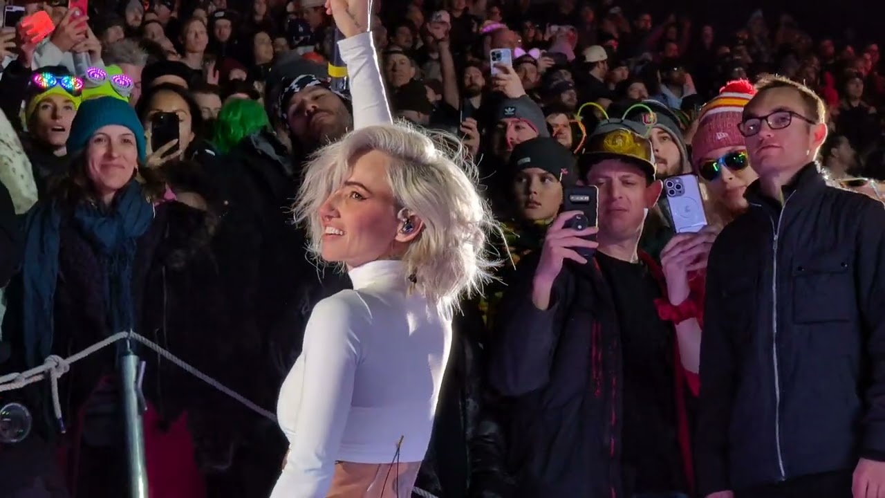 deadmau5 - Raise Your Weapon (feat. Lights) | retro5pective, Live at Red Rocks (4K), Nov 1st, 2024