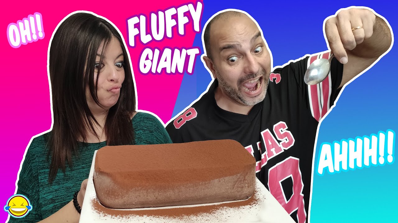 PROBANDO EL POSTRE M&Aacute;S VIRAL Y F&Aacute;CIL DE YOUTUBE 🍫 CHOCOLATE MOUSSE CAKE - Momentos Divertidos