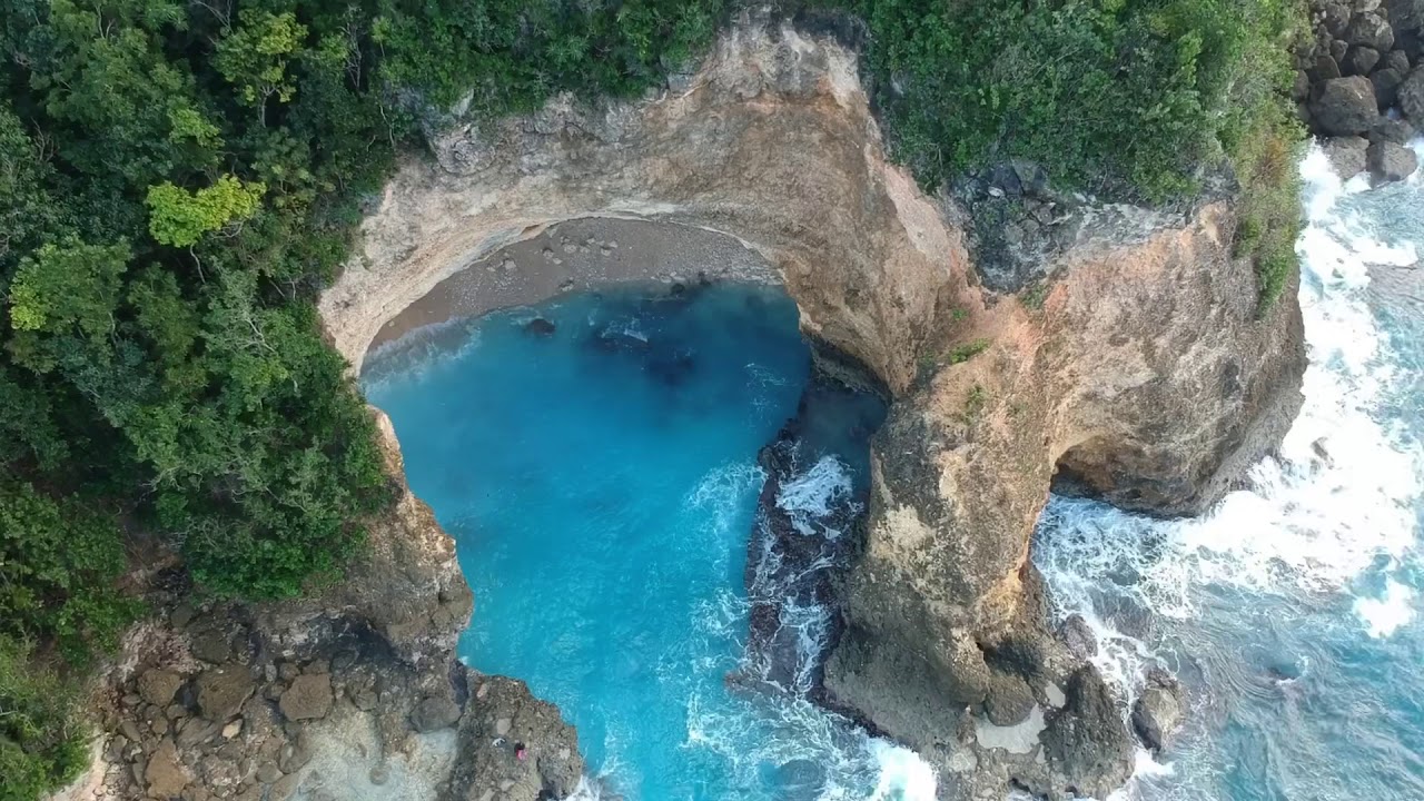 Grotte de l’Anse Castalia / Guadeloupe