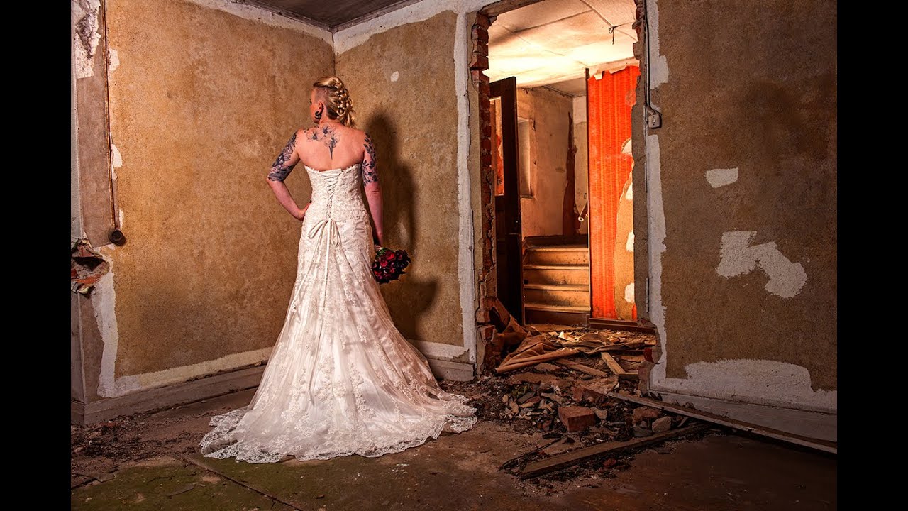 Weddingphotography VS Urban exploration Behind the scenes