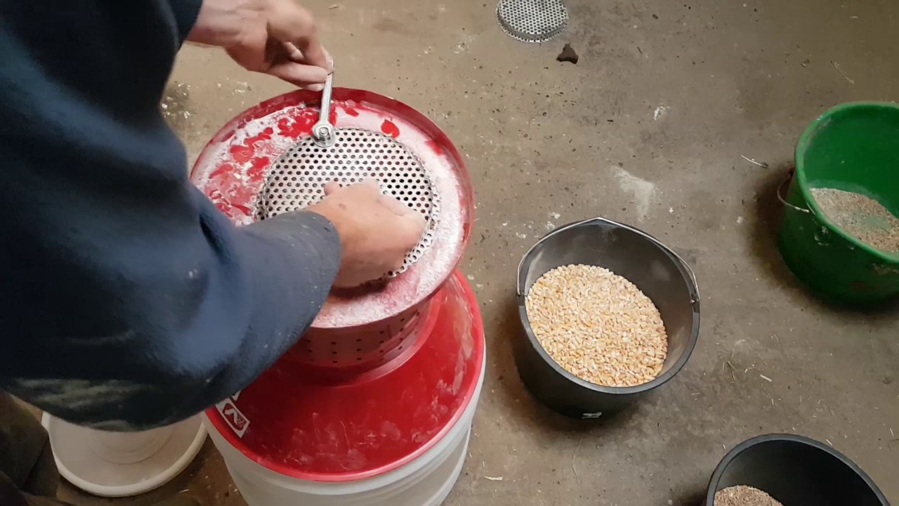 Test complet du moulin à céréales : tamis de 1,5 mm / 2,5 mm / 5mm / 7mm - Blé - Vercella ETM