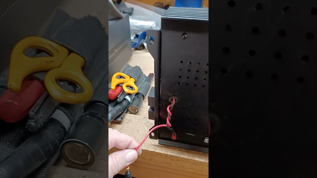 Installing cooling fans to a Skar Audio RP3500.1D