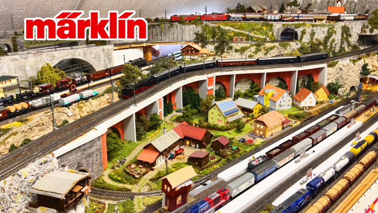 Large private Märklin k-track model railroad layout: From Lower Bavaria to Switzerland (Engl. Subs)