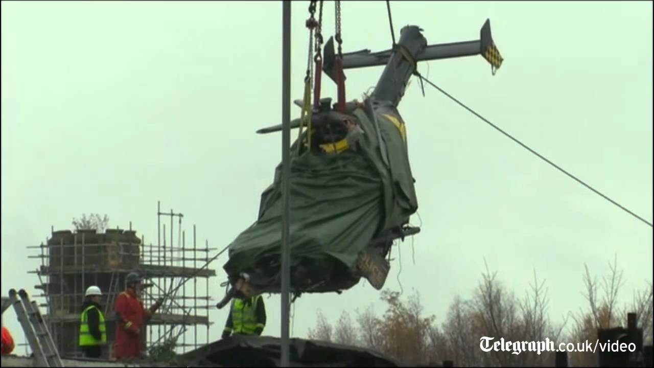 Helicopter removed from Glasgow pub