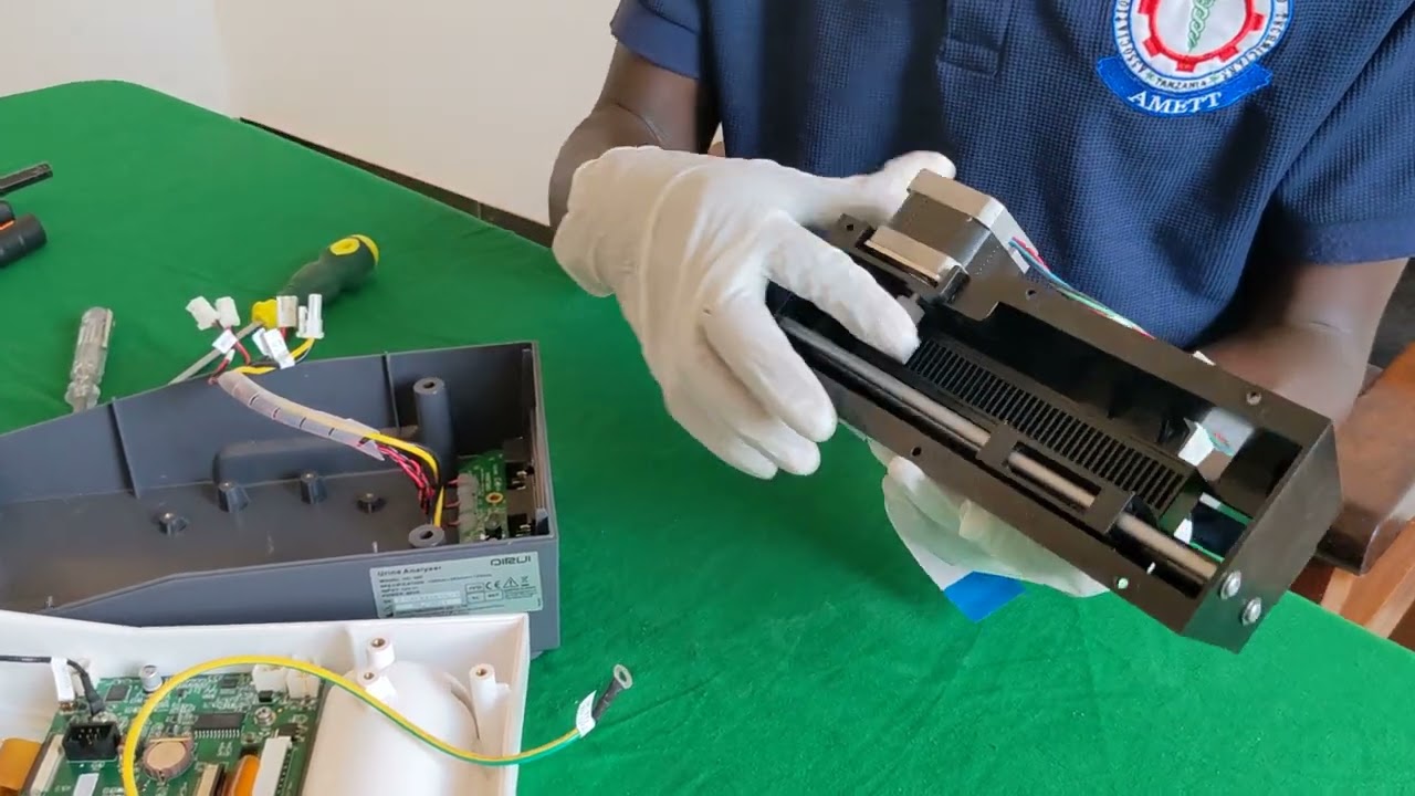 How To Fix/Adjust Error (02 - 28) in Urine Analyzer Machine -  Dirui HC 300. Part 01.